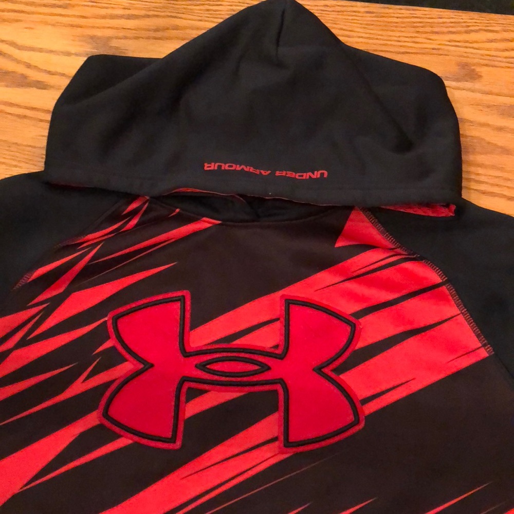 Under armour hooded sweatshirt